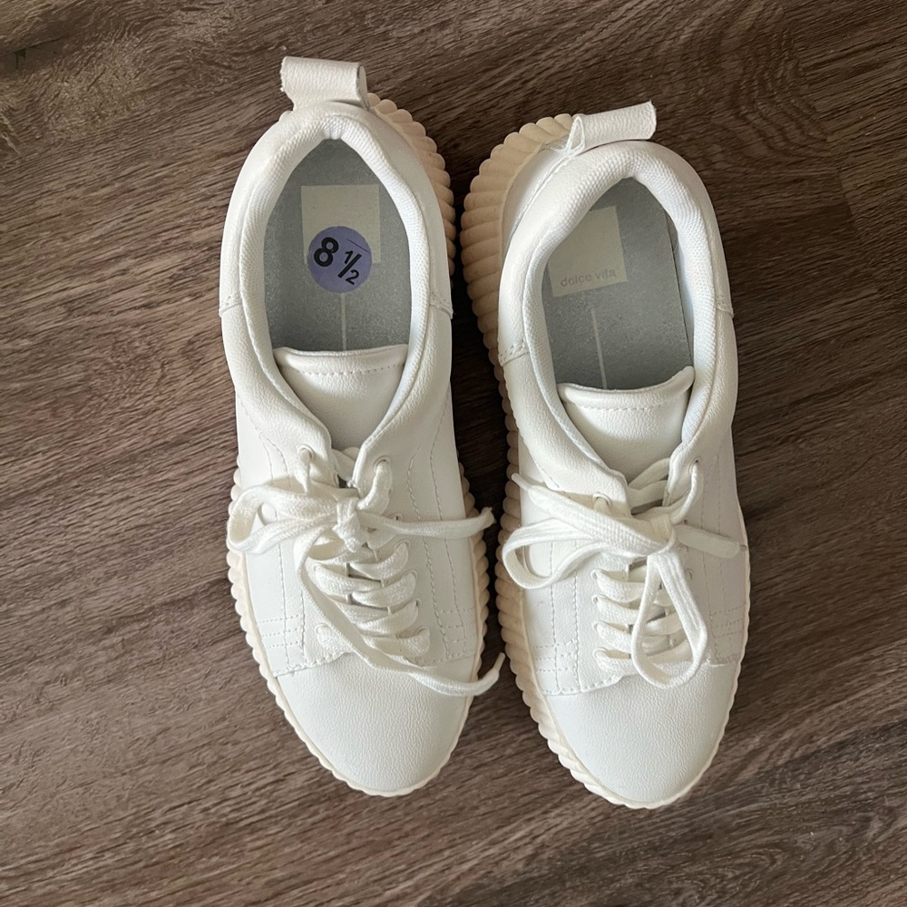 Platform White Sneakers with Gum Ribbed Sole - Picture 4 of 5